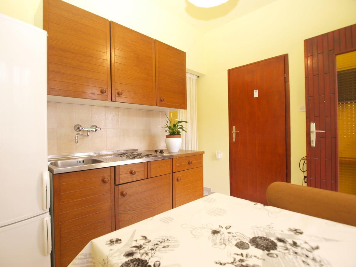 Apartments Luciano 1576 Liznjan Ngoại thất bức ảnh