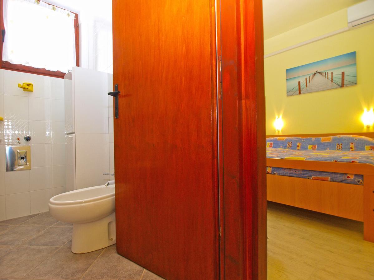 Apartments Luciano 1576 Liznjan Ngoại thất bức ảnh